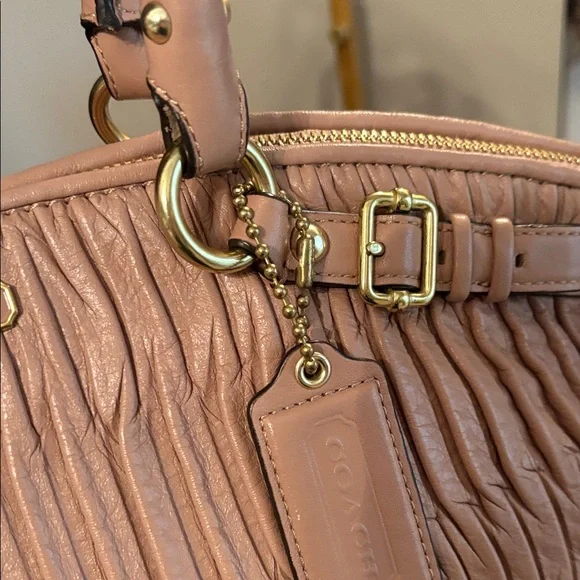 Coach Madison gathered leather shoulder bag and crossbody L1382-F28542 - Picture 6 of 16